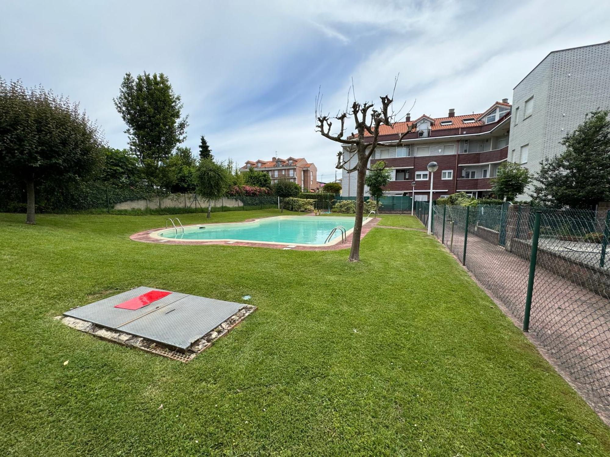 Garaje Y Piscina Comunitaria! Apartment Suances Exterior photo